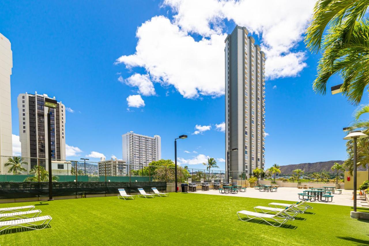 Beautiful Mountain View In Waikiki Sunset With Parking Apartment Honolulu Exterior photo