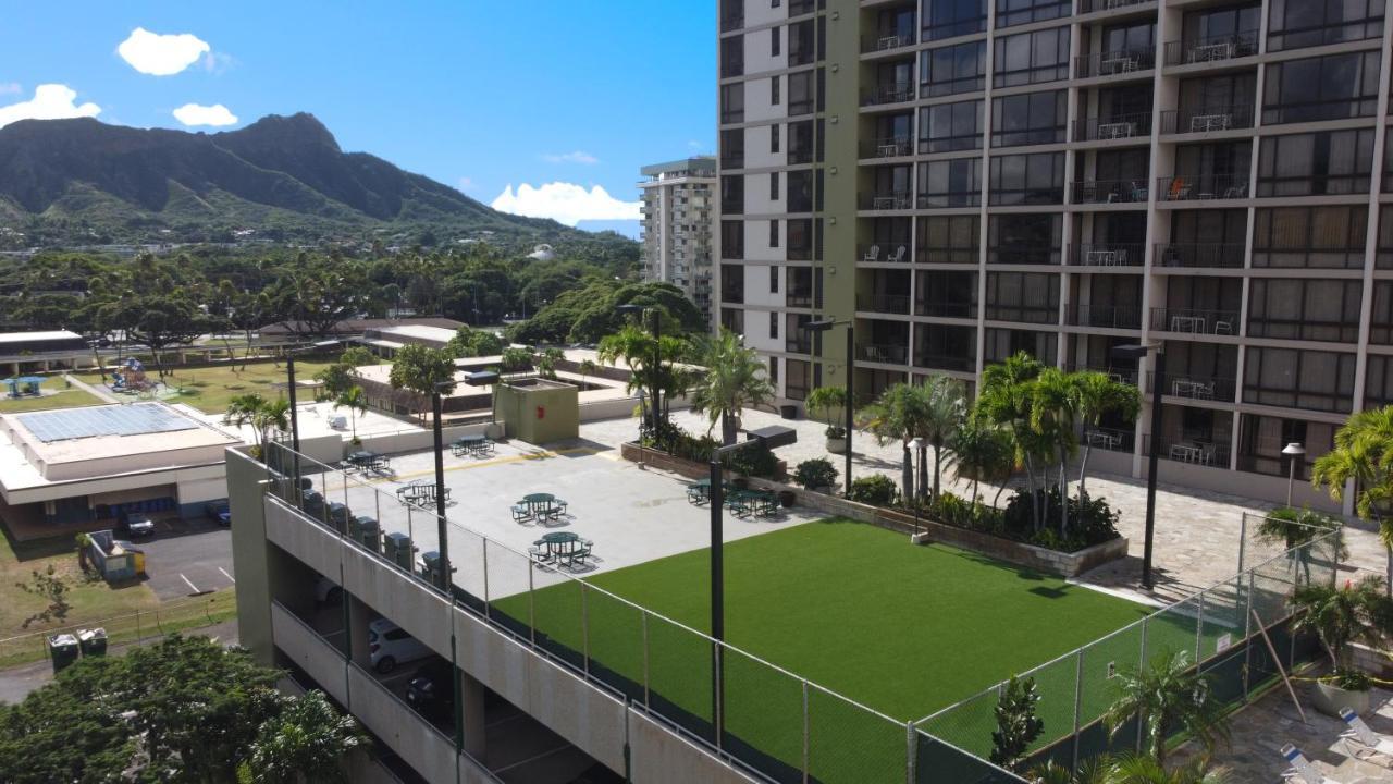 Beautiful Mountain View In Waikiki Sunset With Parking Apartment Honolulu Exterior photo